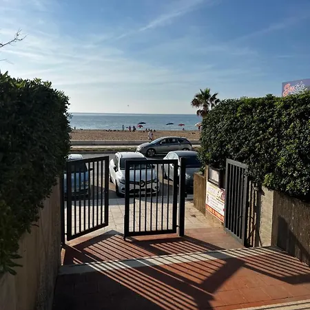 A Casa Di Rosa,fronte Spiaggia, Piscina,parcheggio Trapani
