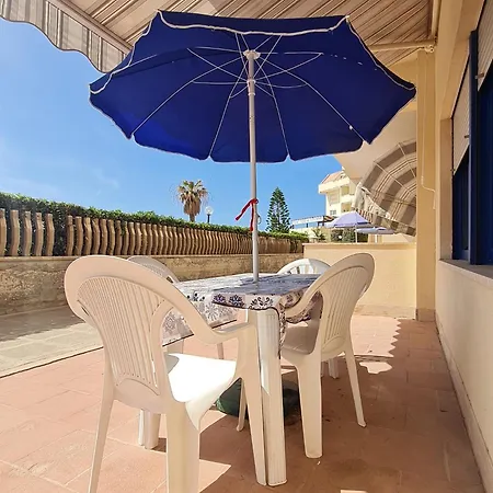 Appartamento A Casa Di Rosa,fronte Spiaggia, Piscina,parcheggio *