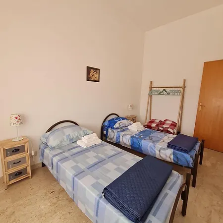 A Casa Di Rosa,fronte Spiaggia, Piscina,parcheggio